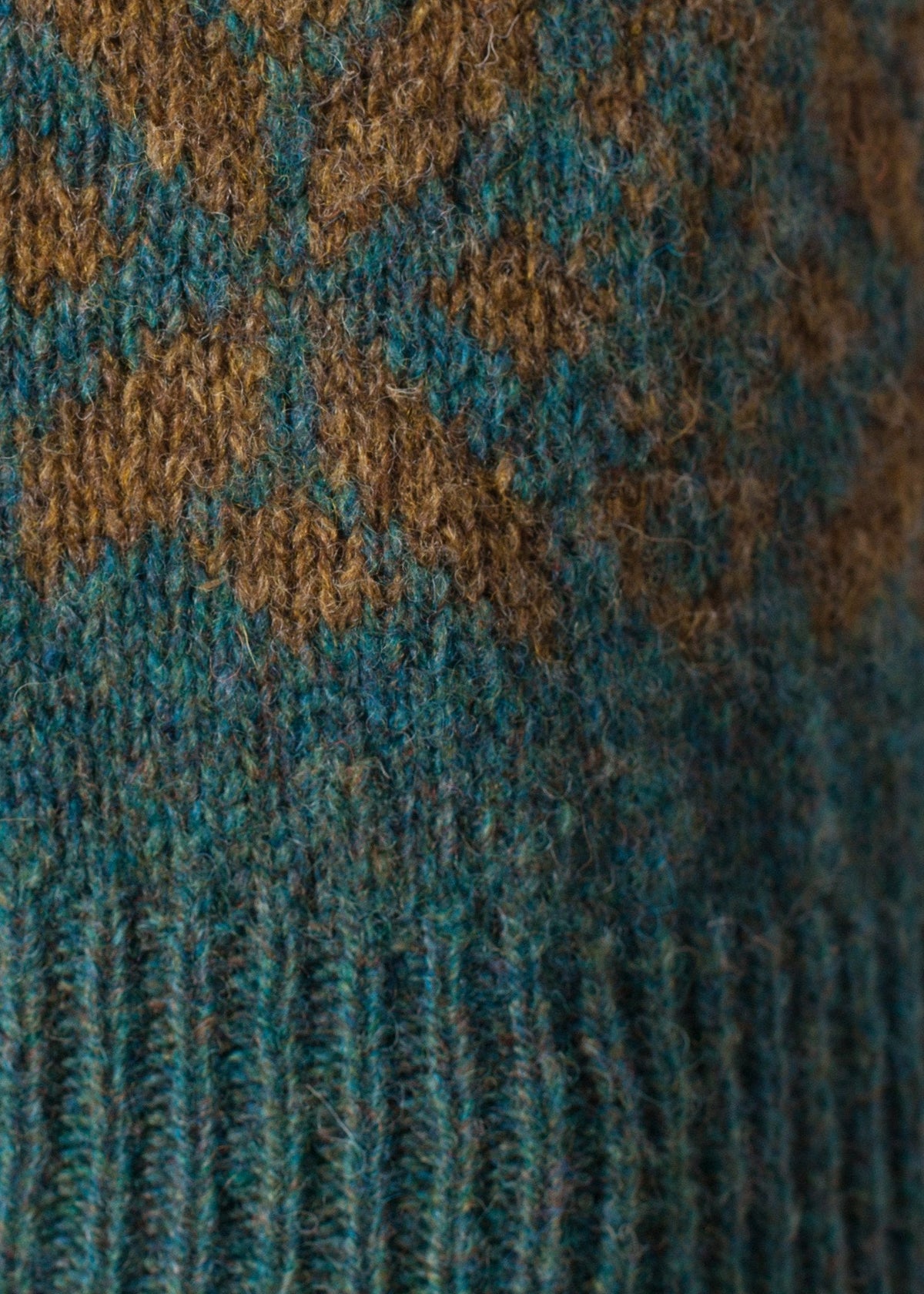 Fair Isle Vest in Army